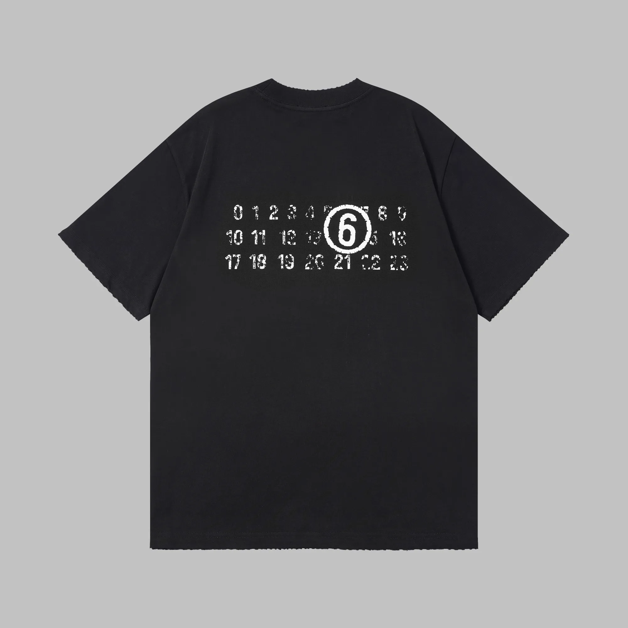 Quality Maison Margiela 6 。 + 6 ， ， ， 。300g ， ，Breathable ， ， 。 ， ， 、 。Black White Classic Versatile， ， 、 ， 、 、 、 。 Same Style ， ， ， ， 。